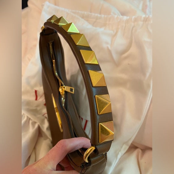 Valentino • NWT Valentino Garavani Roman Stud Sign Leather Shoulder Bag in Brown - Picture 3 of 11